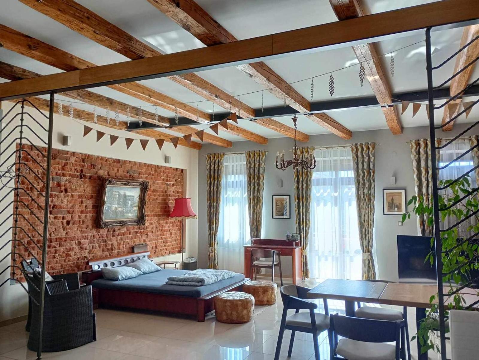 Deluxe W Centrum Brzeska Nr 2 Appartamento Brzesko